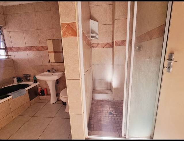 3 BEDROOM APARTMENT FOR SALE IN ARBORETUM